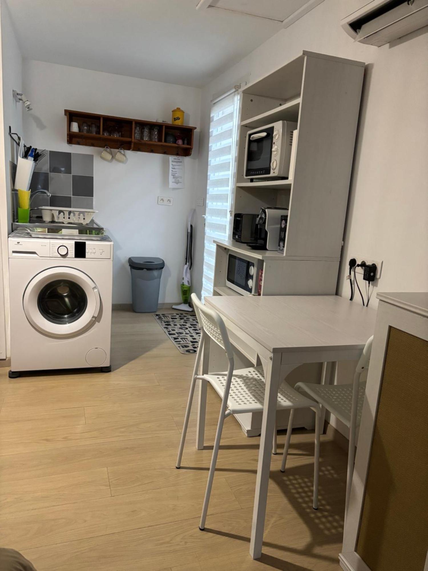 Tiny House A 50M De La Plage De Miomo Marine du Miomo Exterior foto